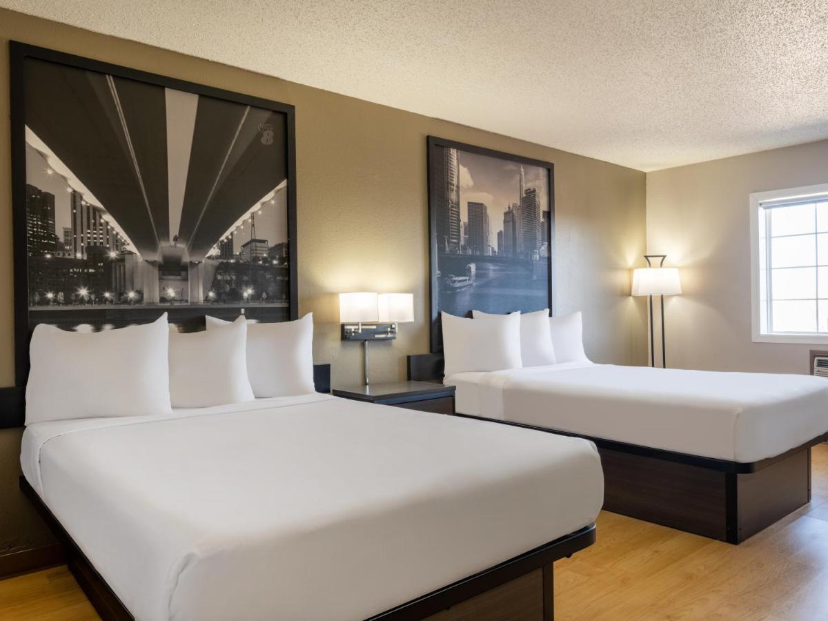 Hotel Super 8 By Wyndham Clinton