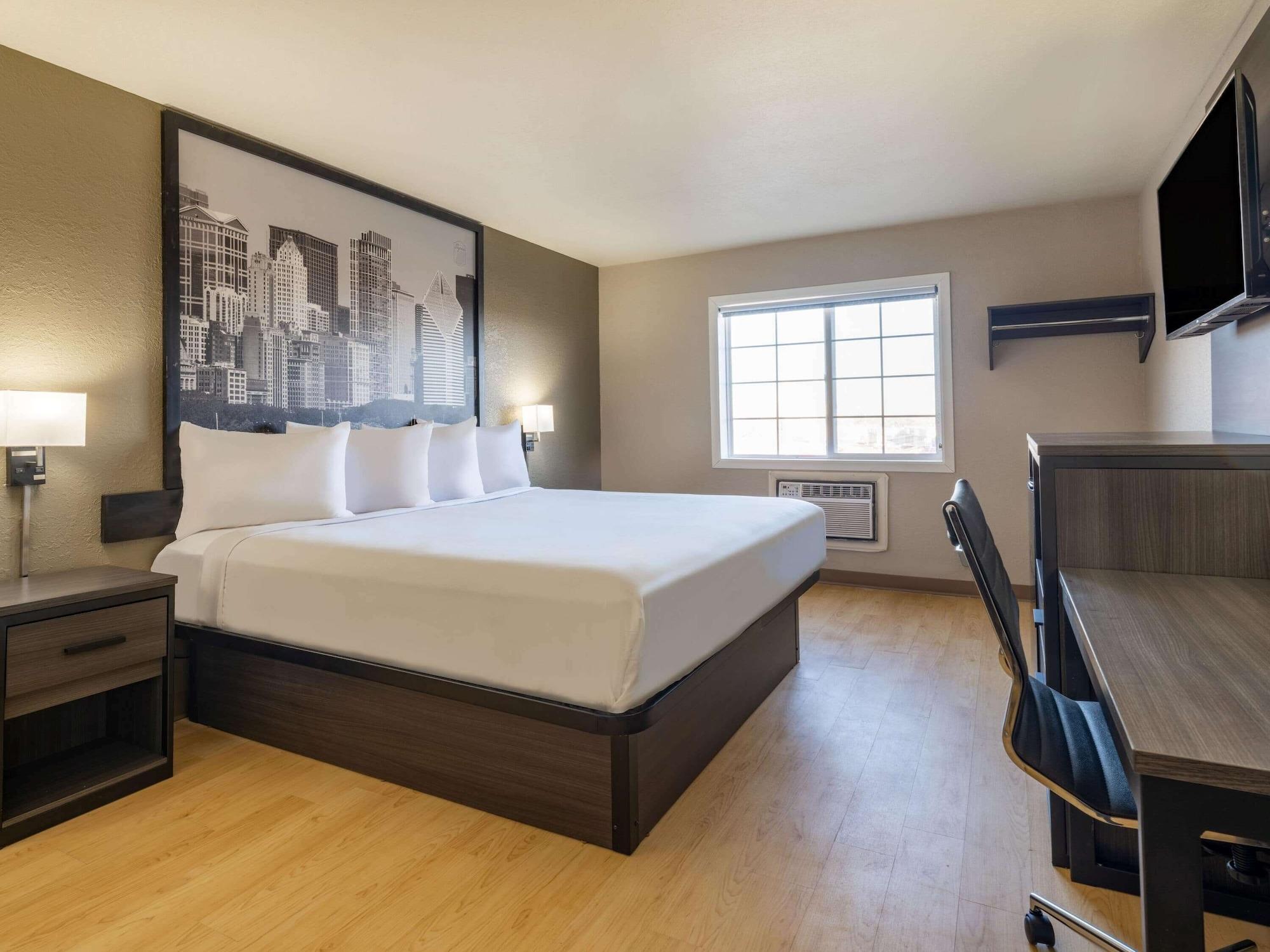 Super 8 By Wyndham 2* Clinton